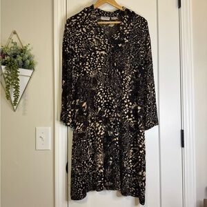 Chico’s Trvelers Abstract Animal Print Dress & Bracelet Bundle